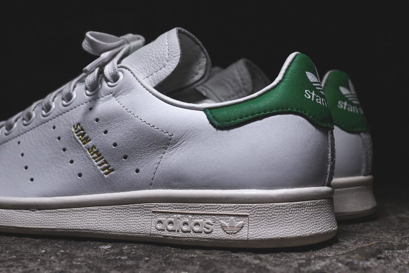 О кроссовках adidas Стэна Смита выпустят книгу