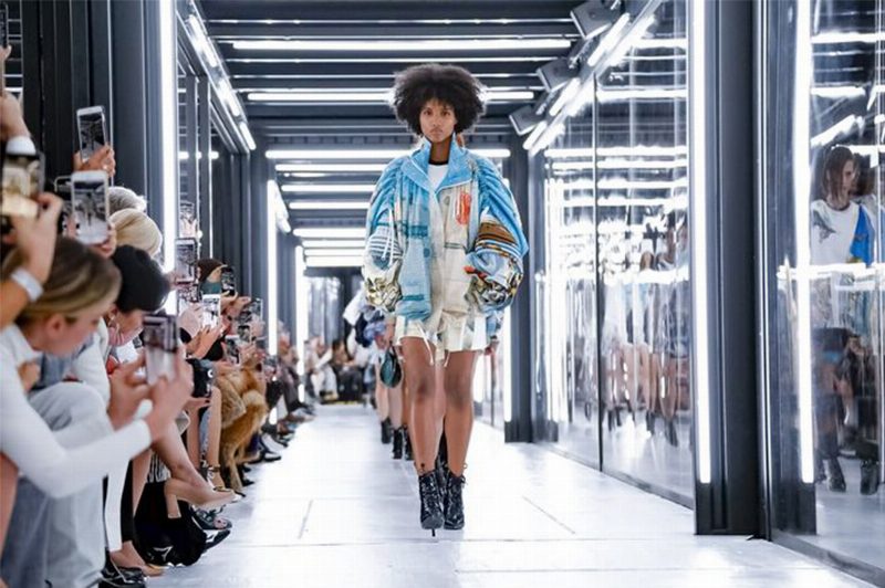 Футуризм 80-х в коллекции Louis Vuitton SS’19