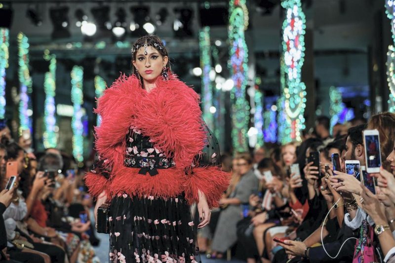 Бренд Dolce & Gabbana представил коллекцию в Дубае