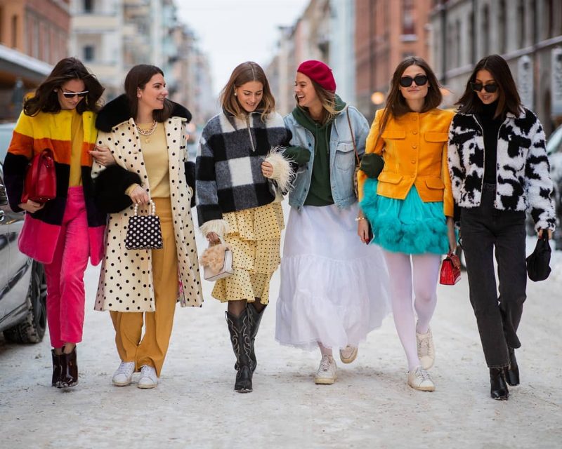 Streetstyle на Лондонской неделе моды: 7 аксессуаров, которые носили все