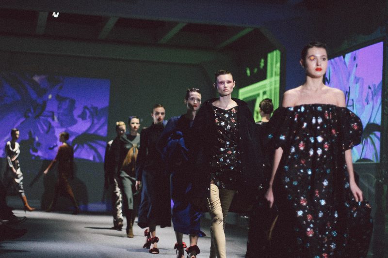 Ускользающая красота: детали коллекции Lake Studio FW'19/20 на UFW