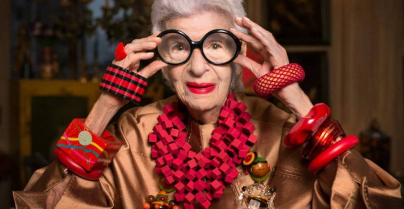 97-летняя Айрис Апфель заключила контракт с модельным агентством IMG
