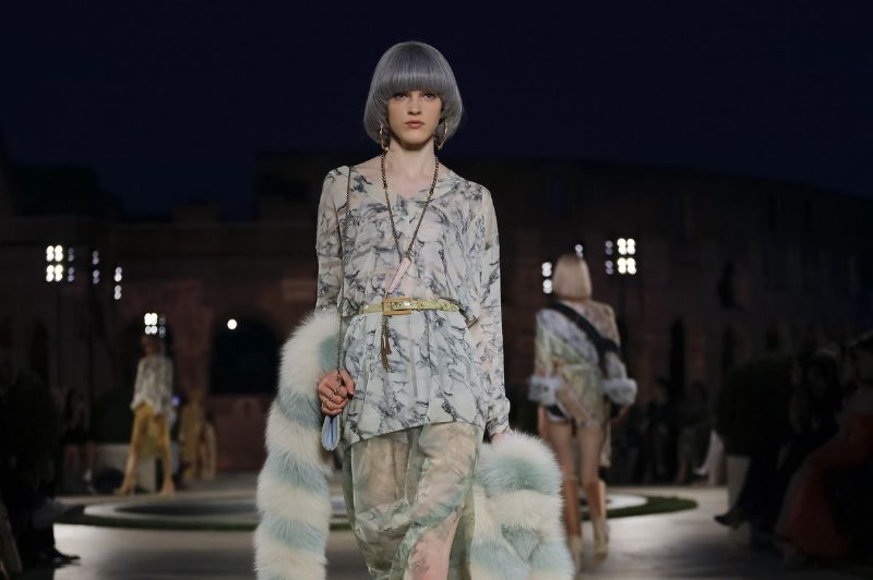 Fendi Couture Fall'19: 54 образа в память о 54 годах работы Карла Лагерфельда
