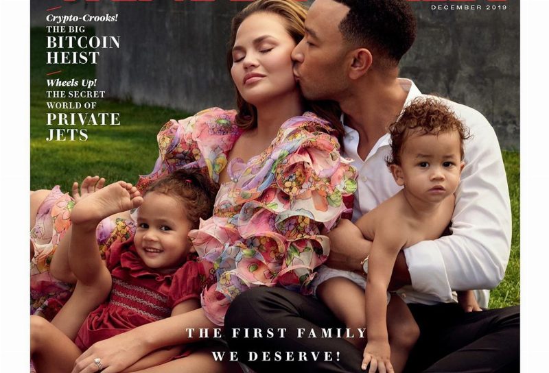 Семейная идиллия: Крисси Тейген и Джон Леджент с детьми на обложке Vanity Fair
