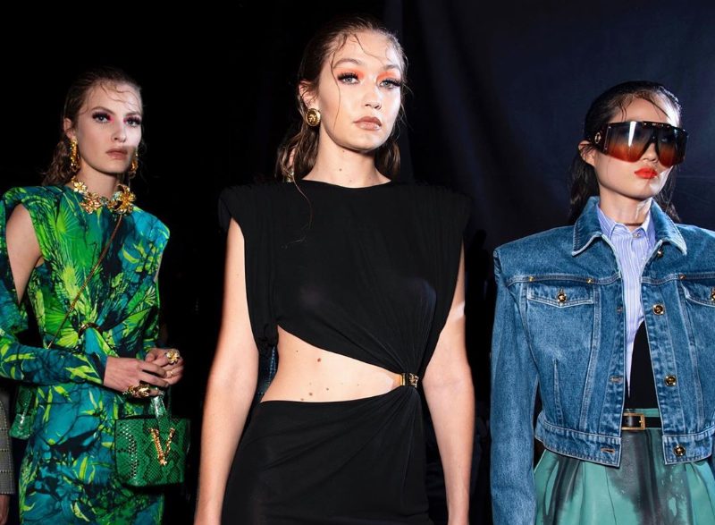 Versace впервые объединит женский и мужской показы