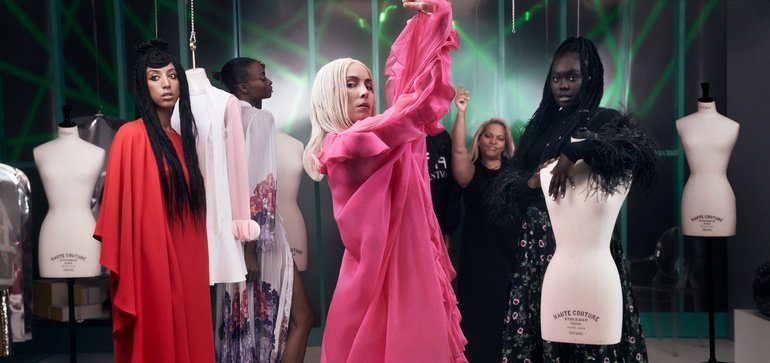 Каким должно быть современное Рождество? Смотрите в праздничном ролике Selfridges