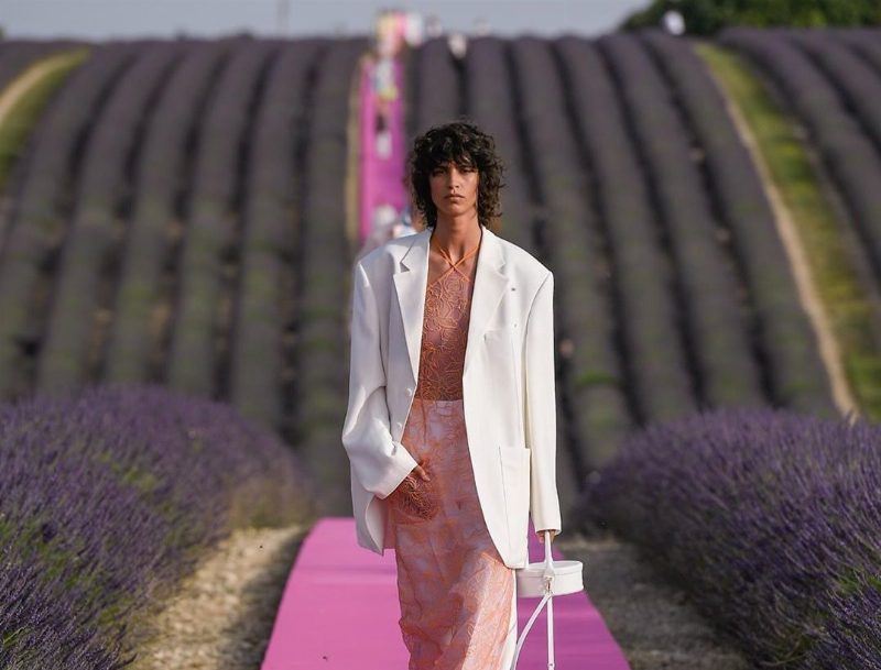 Jacquemus проведет женский показ во время мужской Недели моды