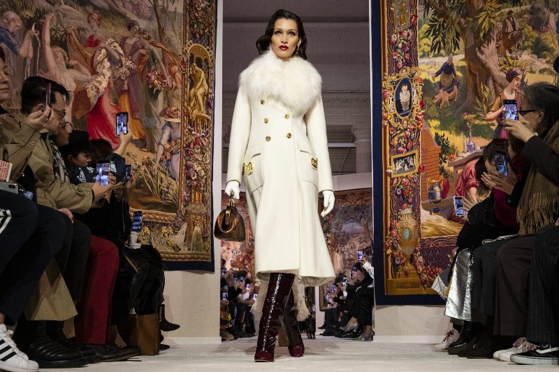 Lanvin FW'2020: роскошь старого мира и ощущение стабильности