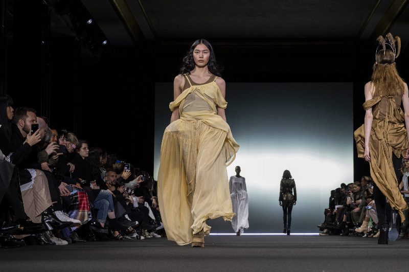 Ann Demeulemeester FW’2020: средневековые сказки и легенды