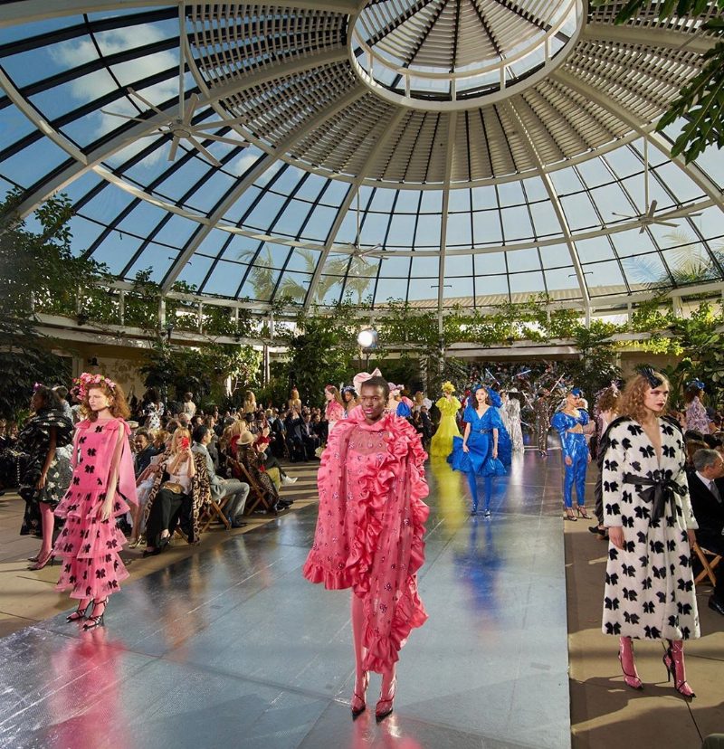 Продюсер fashion-шоу Александр де Бетак о том, как изменится модная индустрия после эпидемии