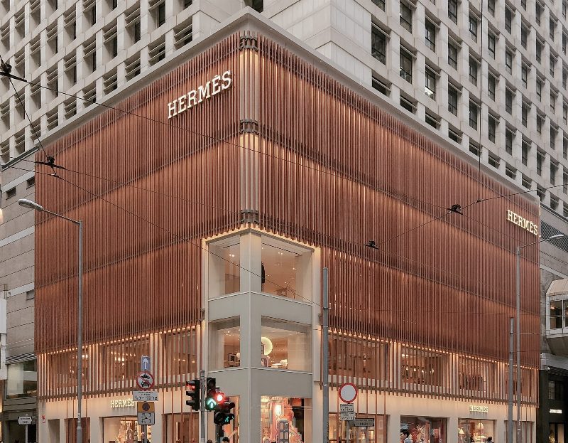 Новая надежда: Hermès заработал $2,7 миллиона в первый день открытия магазина в Гуанчжоу