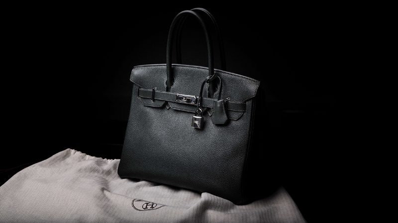 Сотрудники парижского бутика Hermès продавали подделки сумок Birkin