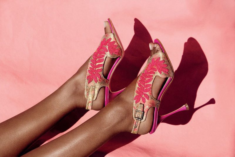 Творения Поля Пуаре, Питера Линдберга и Belle Époque в новой коллекции Manolo Blahnik FW'2020