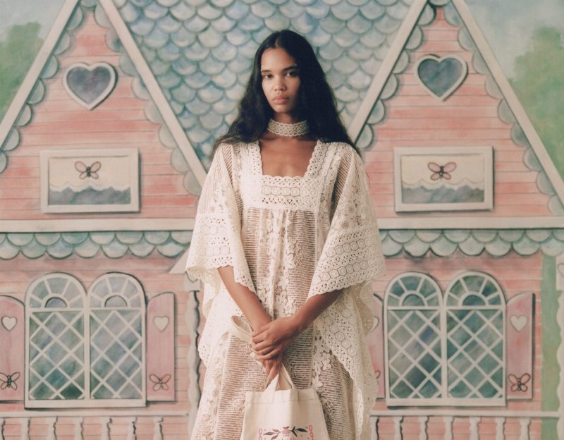 Anna Sui SS’21: коллаборация мастеров из разных уголков планеты ради единой цели