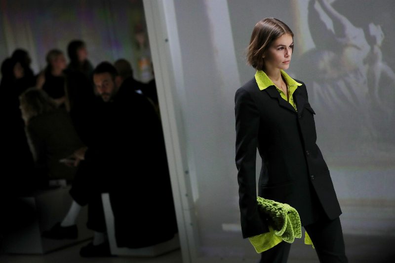 Бренд Bottega Veneta пустил на распродажу вещи авторства Дэниэла Ли