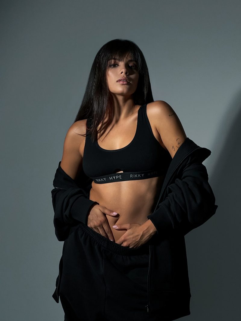 Michelle Andrade в кампейні Rikky Hype