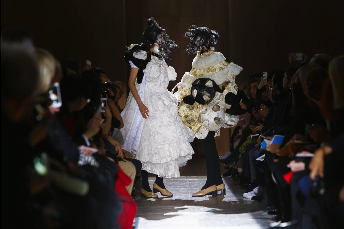 Неделя моды в Париже: коллекция Comme des Garçons осень/зима - 2015/2016