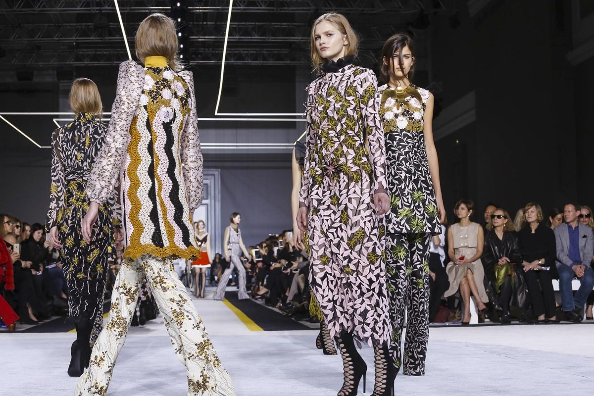 Неделя моды в Париже: коллекция Giambattista Valli осень/зима - 2015/2016