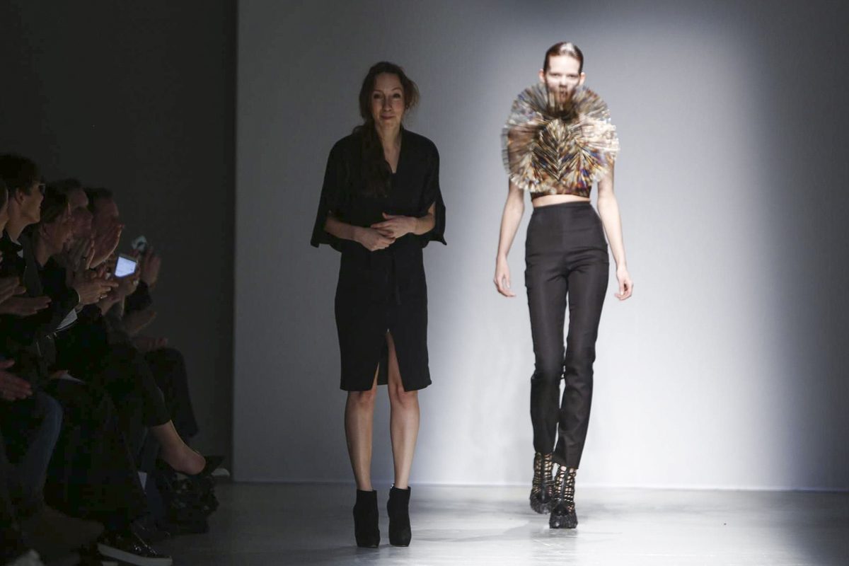 Неделя моды в Париже: коллекция Iris van Herpen осень/зима - 2015/2016