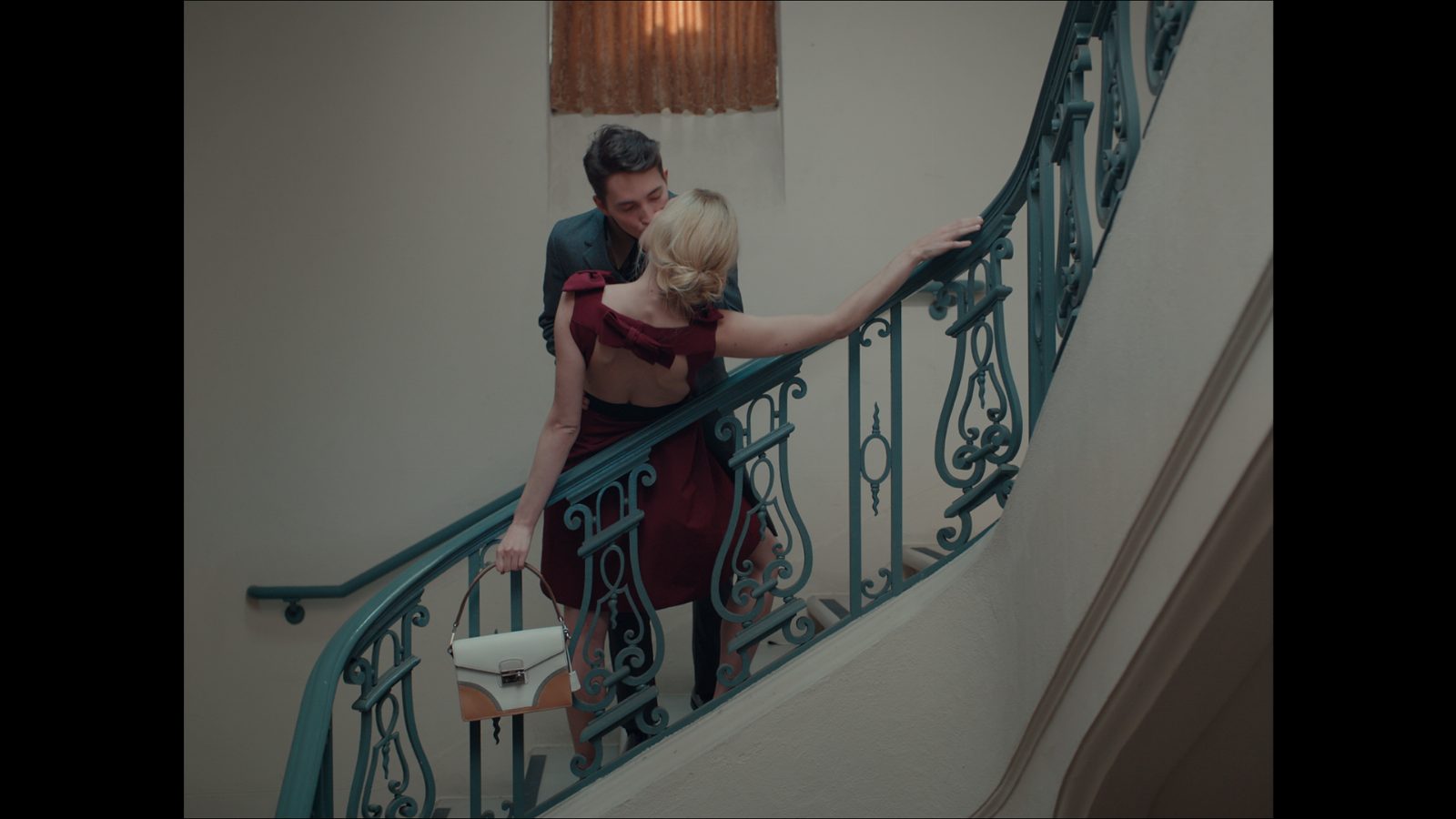 Prada представили серию юмористических короткометражек The Postman Dreams
