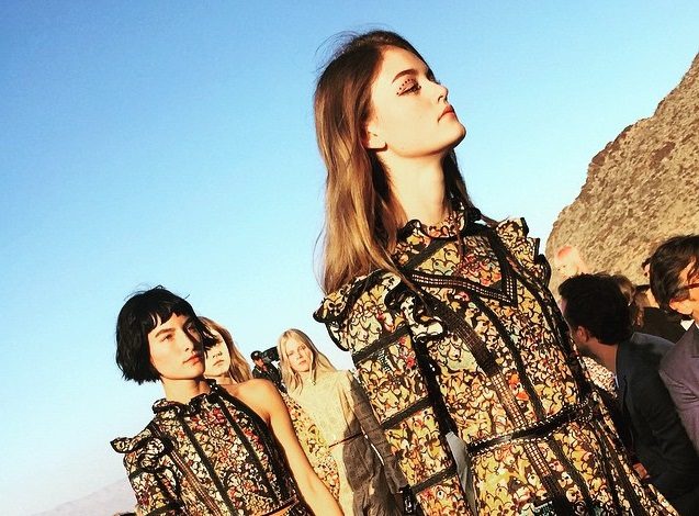 Все, что нужно знать о показе круизной коллекции Louis Vuitton в Палм-Спрингс