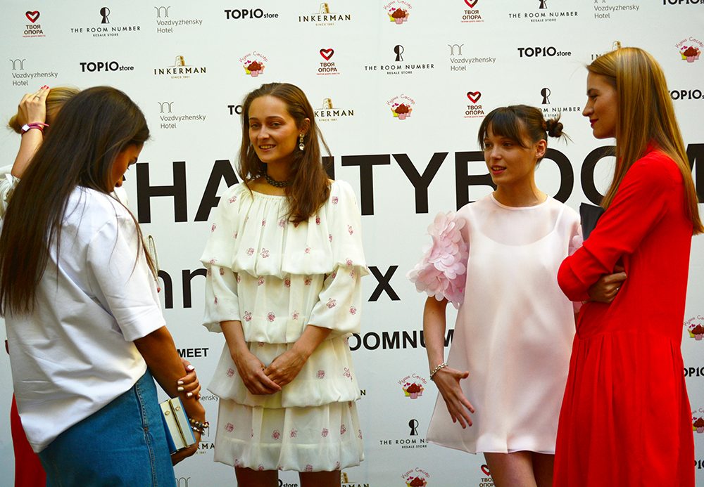 Видеосюжет о вечеринке Anna K x Pink #CHARITYBOOM