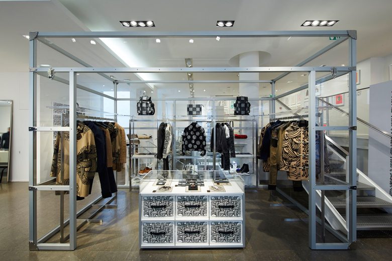Louis Vuitton x Colette: в Париже открылся неожиданный pop-up-магазин