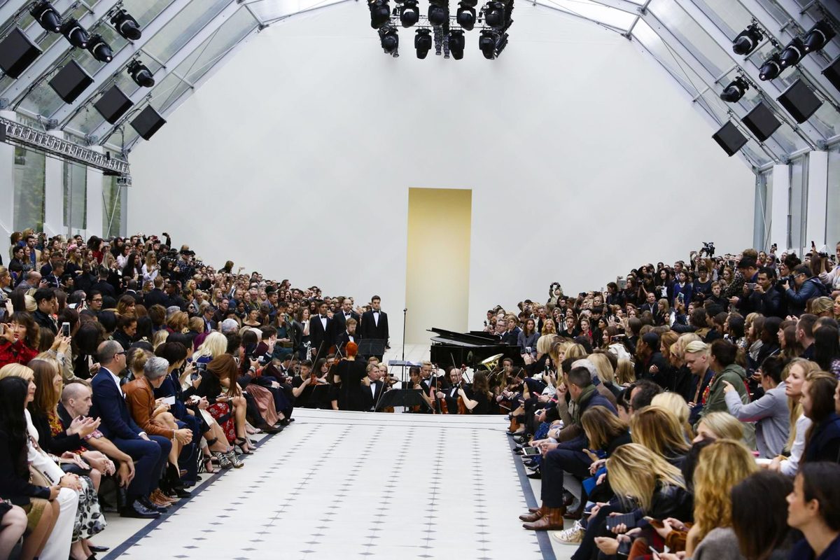 5 фактов о коллекции Burberry Prorsum весна-лето 2016