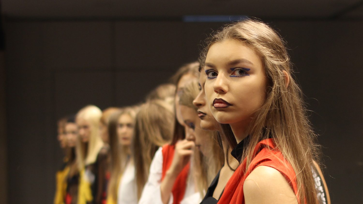Видеосюжет о показе Anton Belinskiy S/S 2016
