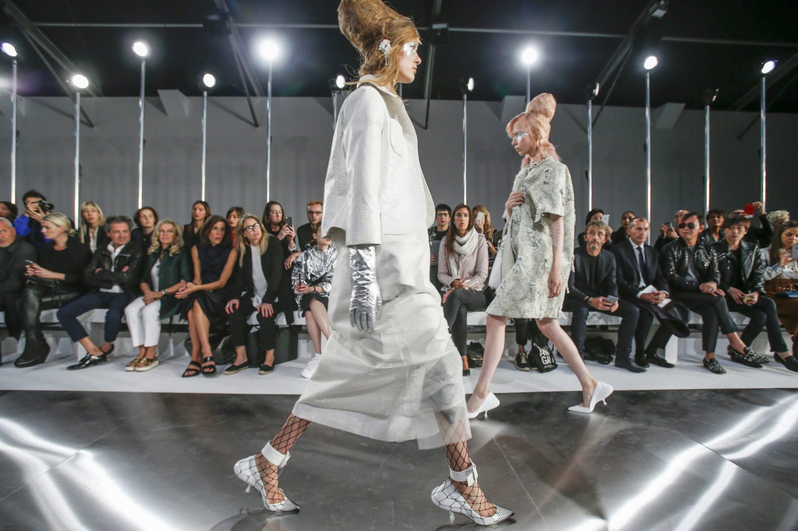 Япония и научная фантастика в коллекции Maison Margiela S/S 2016