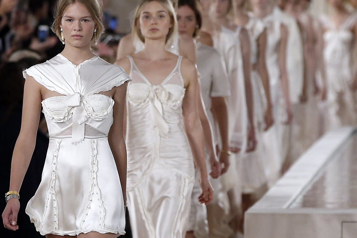 Последний школьный день: коллекция Александра Вэнга для Balenciaga