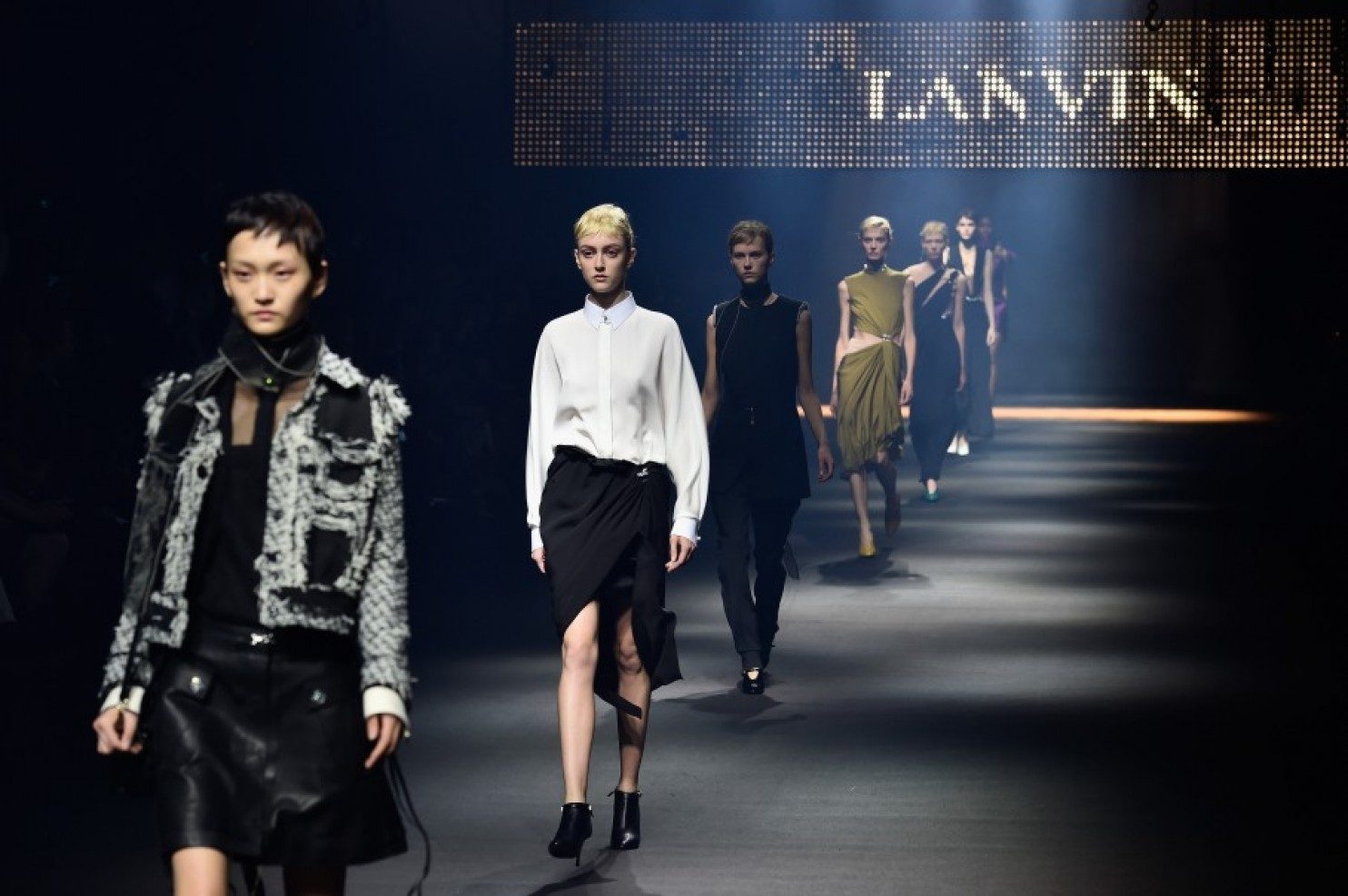 Театральный манифест Альбера Эльбаза для Lanvin