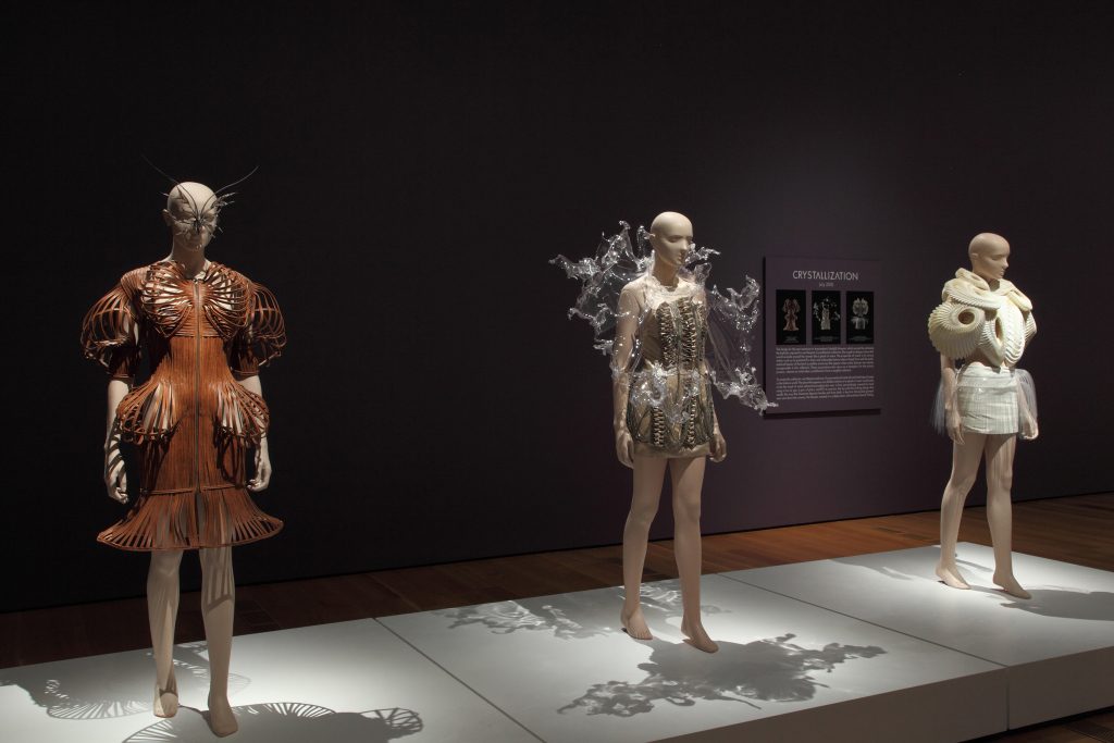 Взгляд изнутри: выставка Iris Van Herpen в Атланте