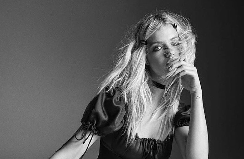 Почему коллекция Кортни Лав для Nasty Gal мечта любителей 90х?