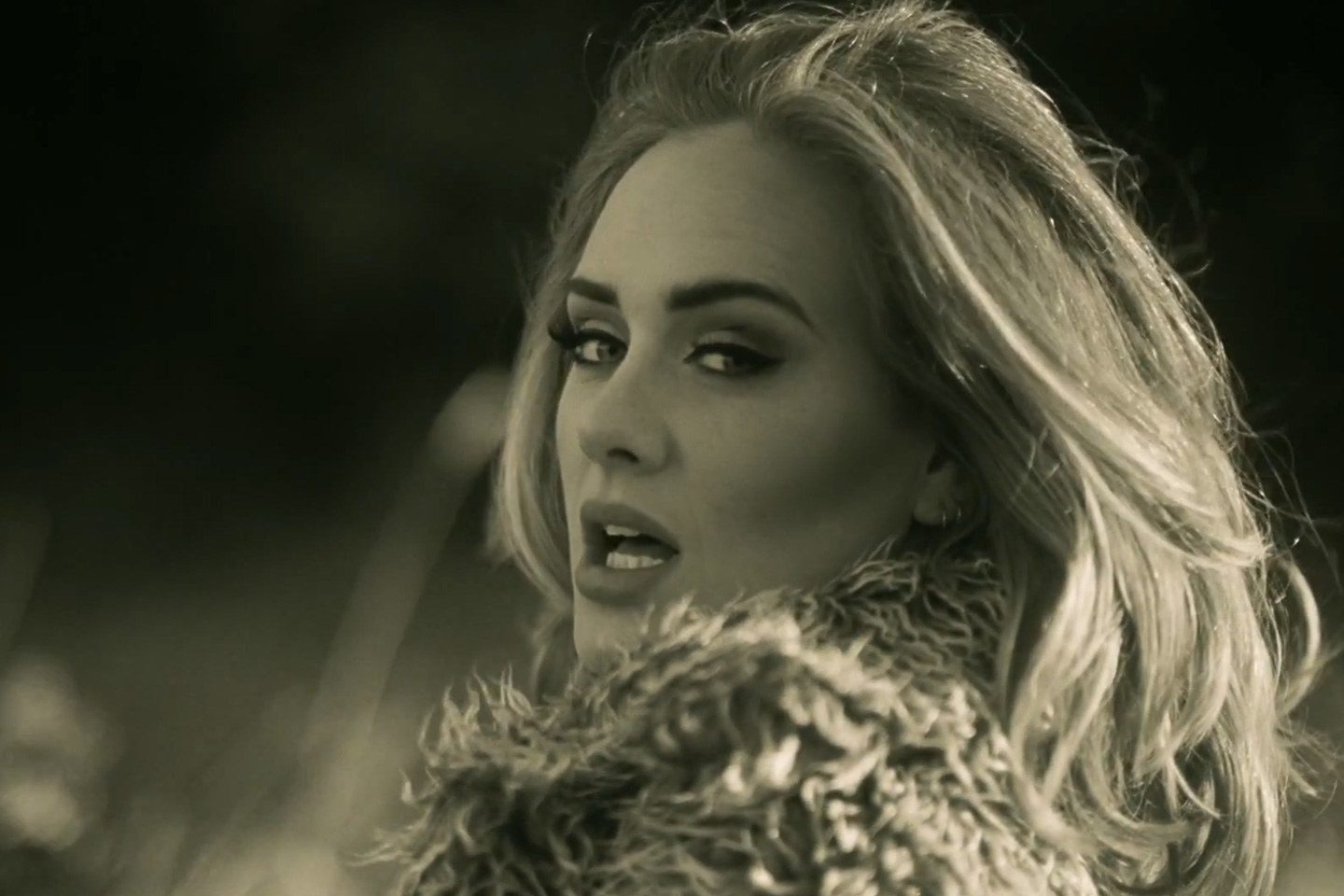 Адель купила особняк за 9,5 млн долларов