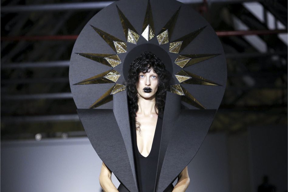 London Fashion Week: Показ Gareth Pugh Spring/Summer 2017