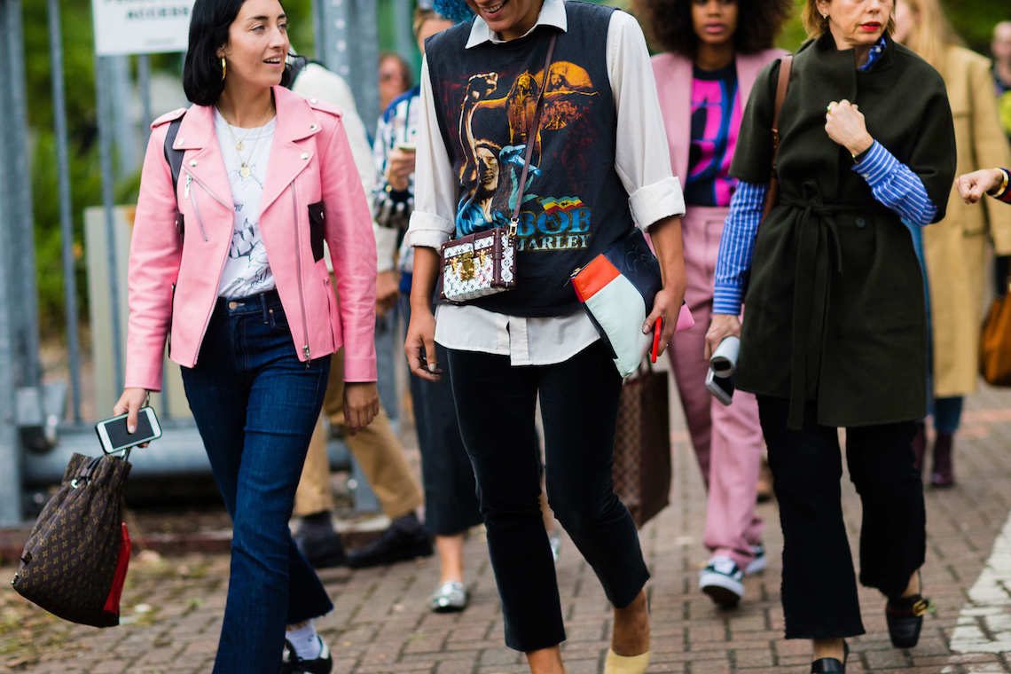 Туманный Альбион: лучшие street-style образы на London Fashion Week