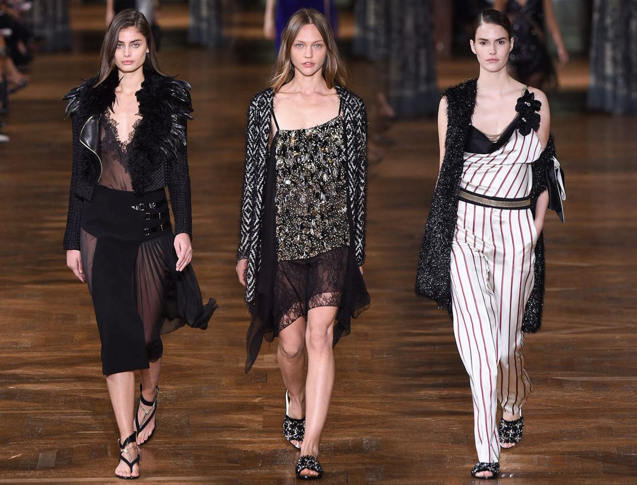 Первая коллекция Бушре Джаррар S/S'17 для Lanvin в Париже