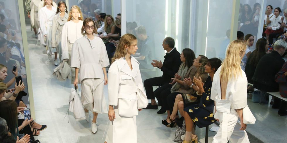 Деконструктивизм в коллекции Marni Spring/Summer 2017 в Милане