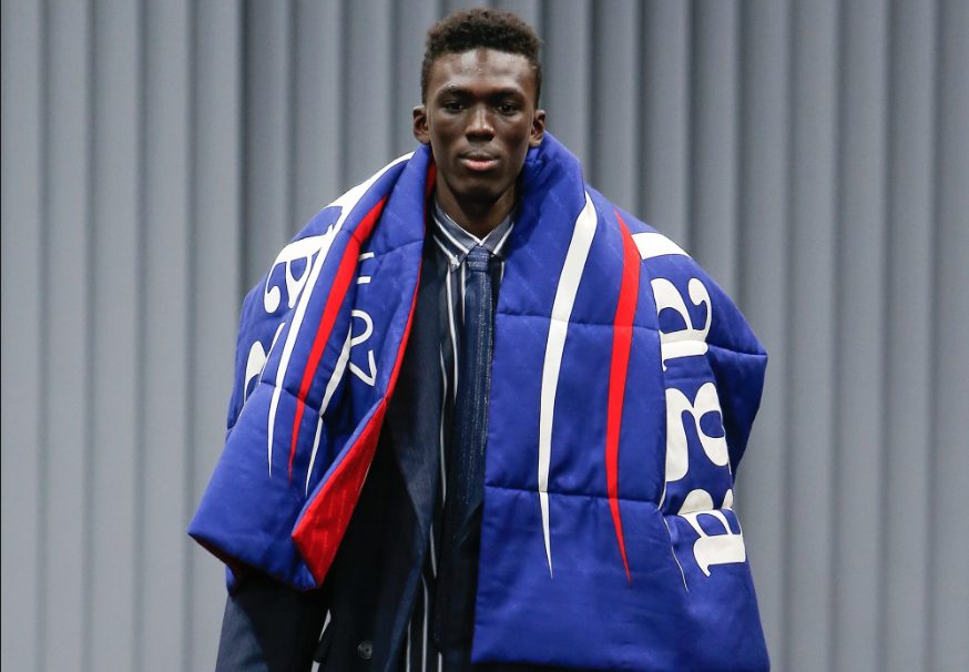 Корпоративная культура и офисный стиль в коллекции Balenciaga Fall 2017