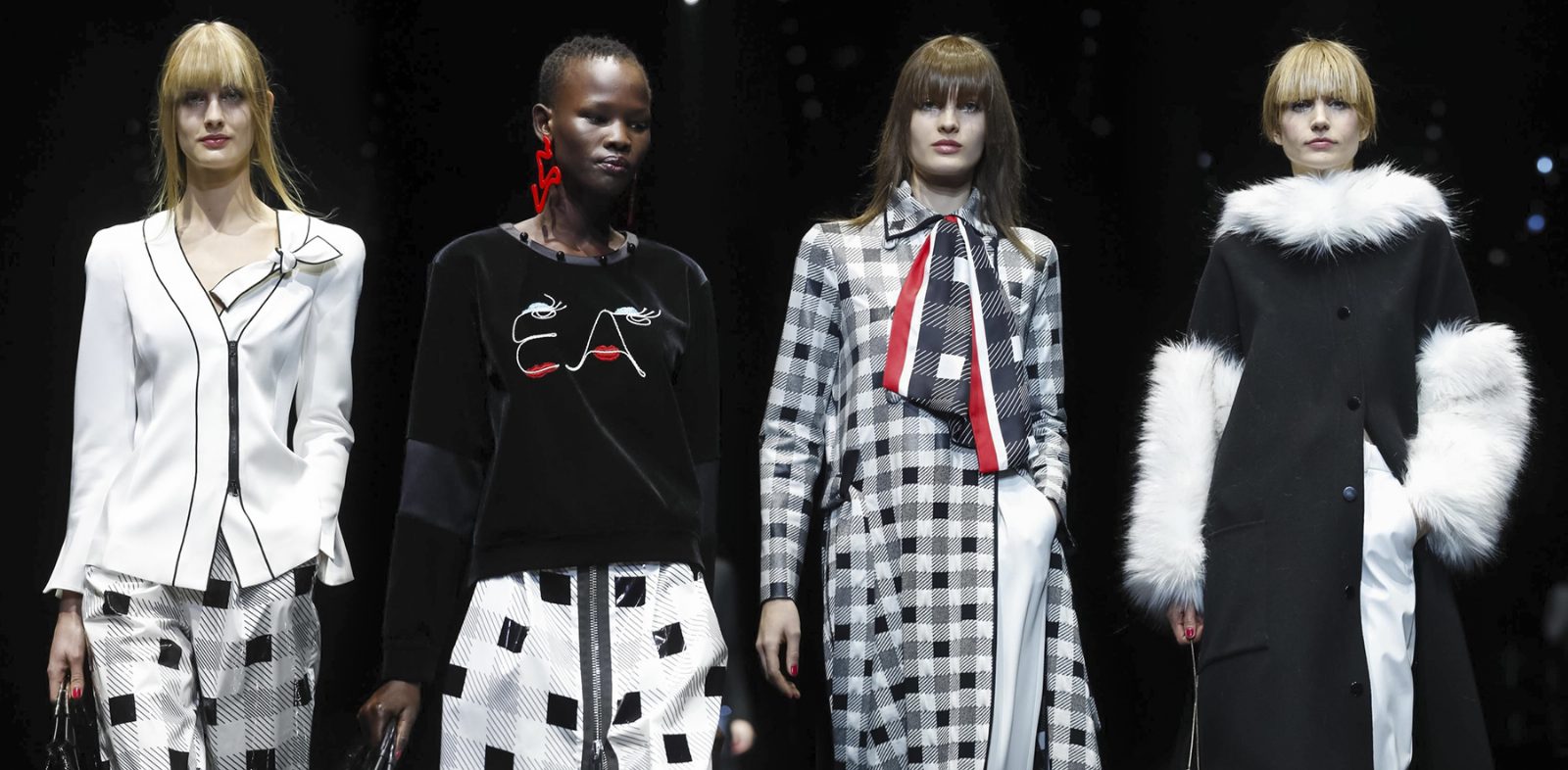 Черно-белая классика в коллекции Emporio Armani FW 17-18
