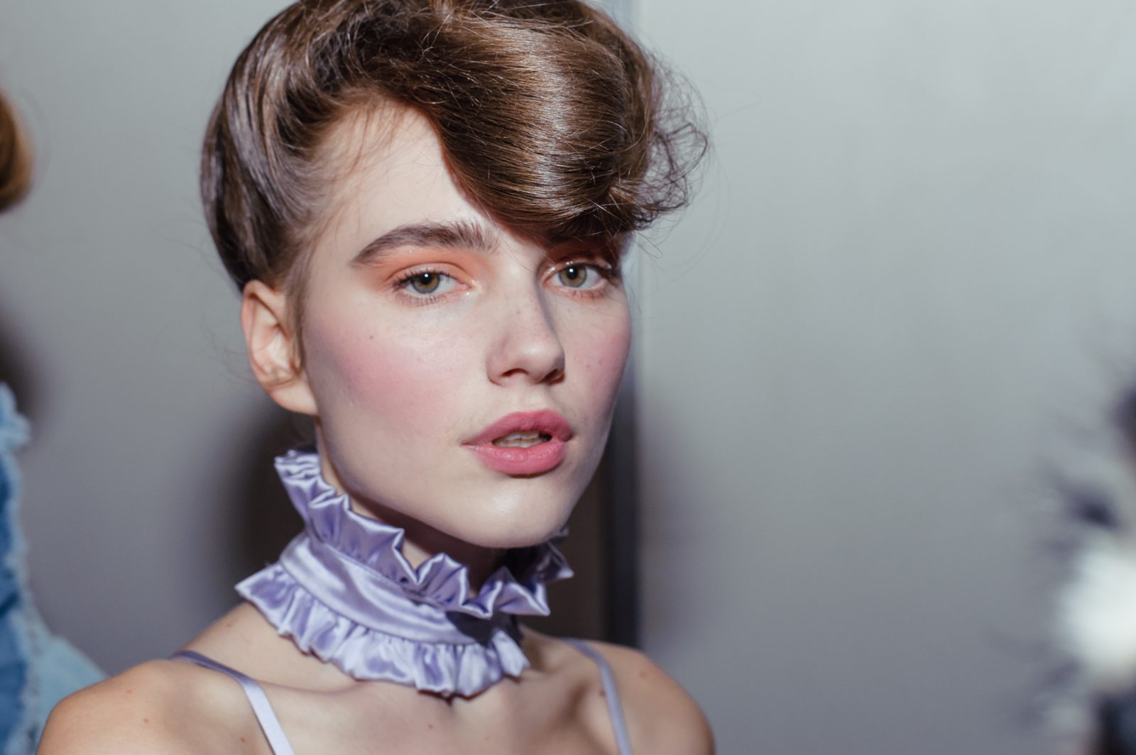 «Макияж без макияжа» на показе FLOW the Label FW 17-18
