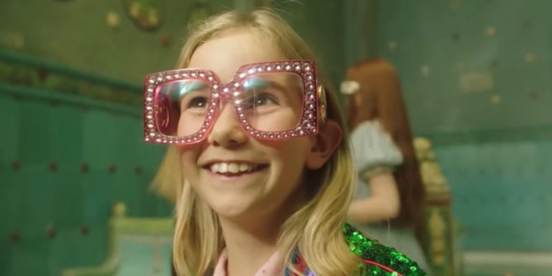 Петра Коллинз создала видео для рекламной кампании очков Gucci