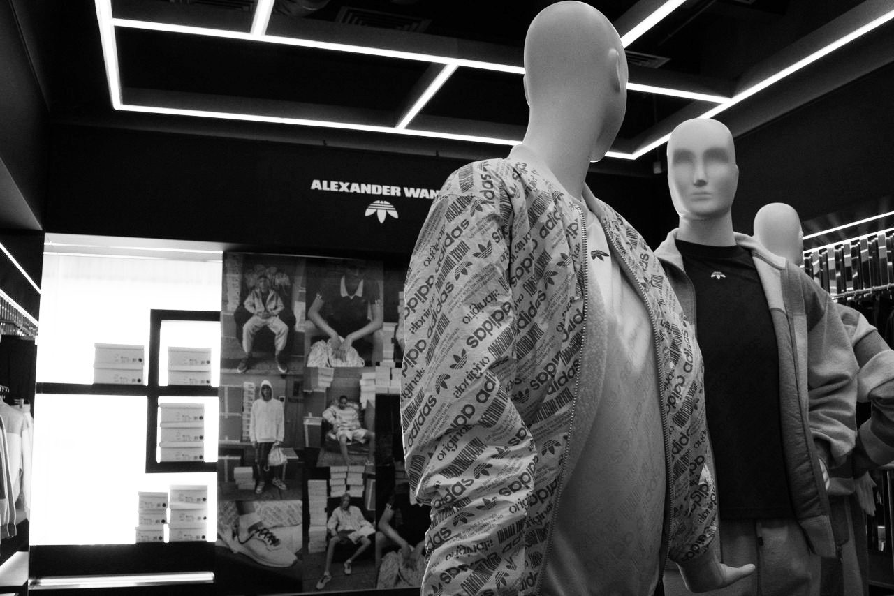 Helen Marlen представил эксклюзивную коллаборацию adidas Originals by ALEXANDER WANG