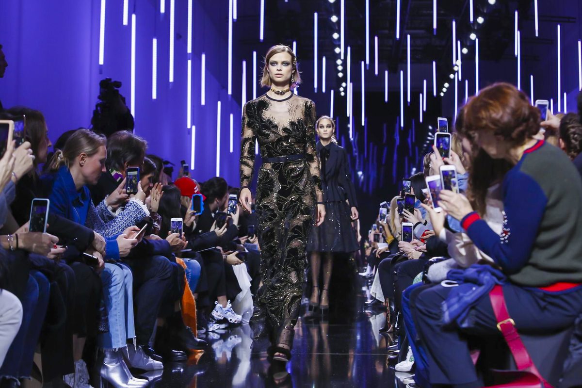 Ода женственности в коллекции Elie Saab FW 17-18