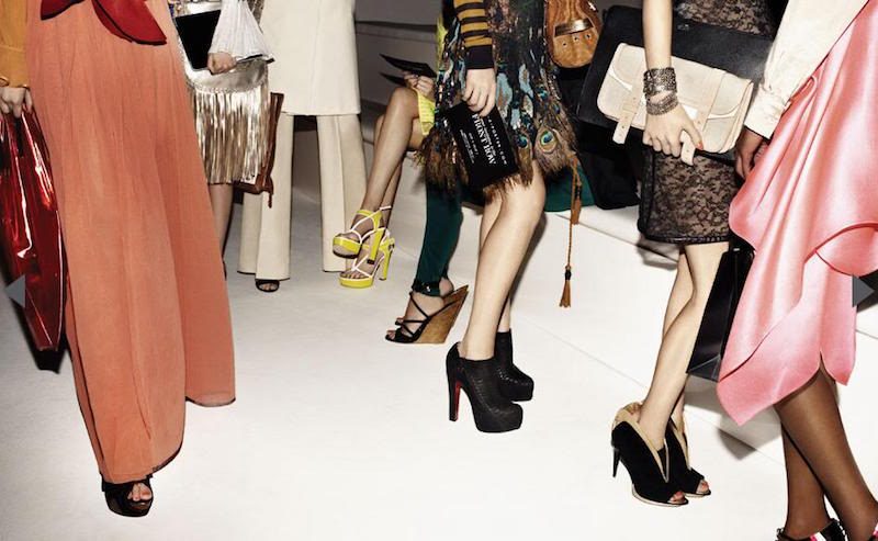 Net-a-Porter начнет продажи через WhatsApp