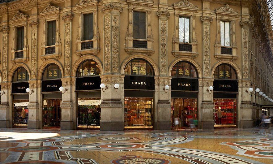 Прибыль Prada упала до минимальной отметки за последние 5 лет