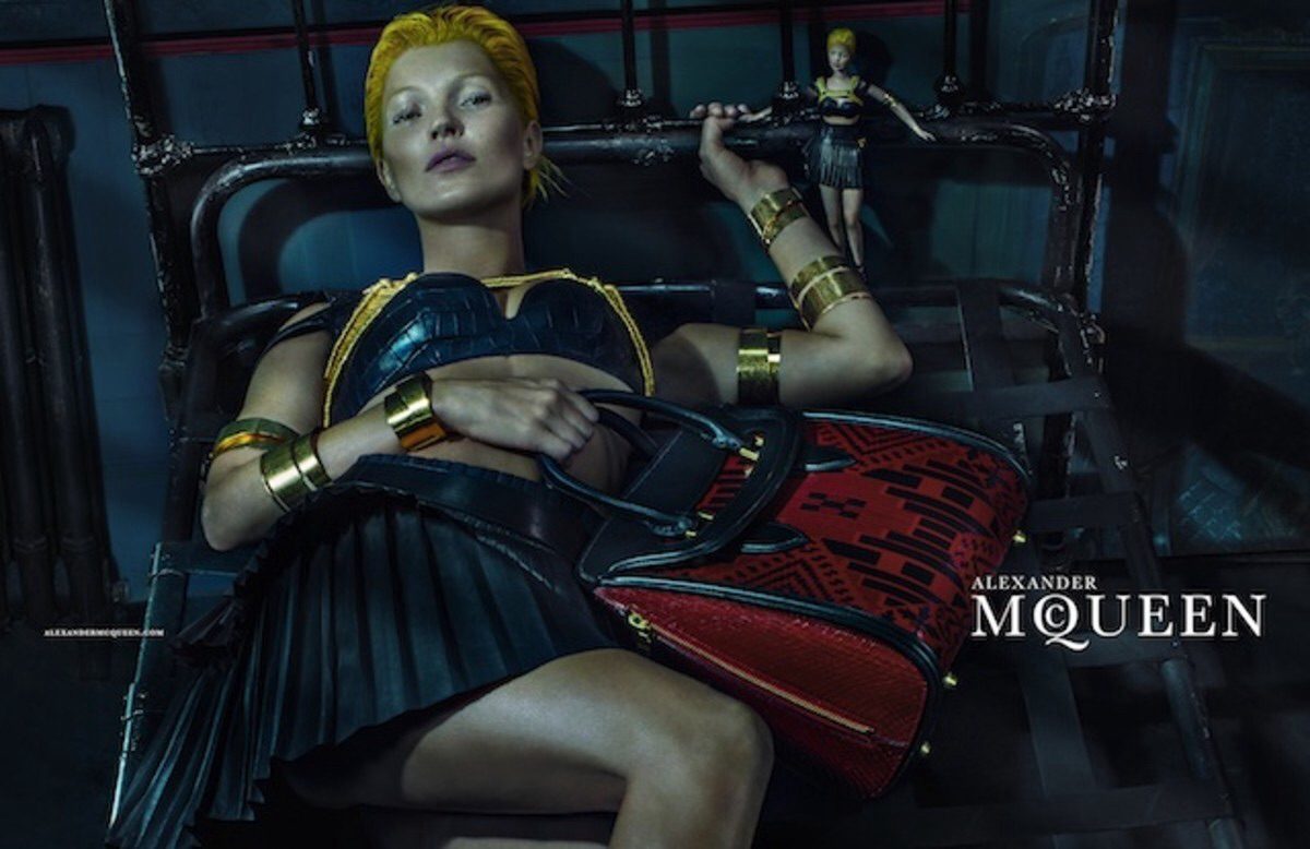 Alexander McQueen изменил место проведения шоу