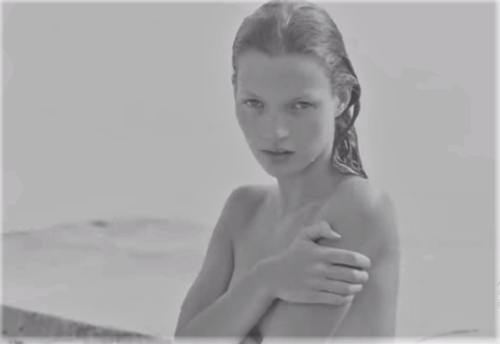 Неизменная муза: молодая Кейт Мосс для рекламной кампании нового парфюма Calvin Klein