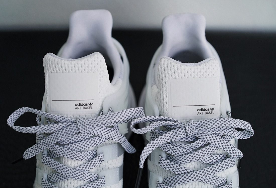 Выставка Art Basel обвинила adidas в нарушении авторских прав
